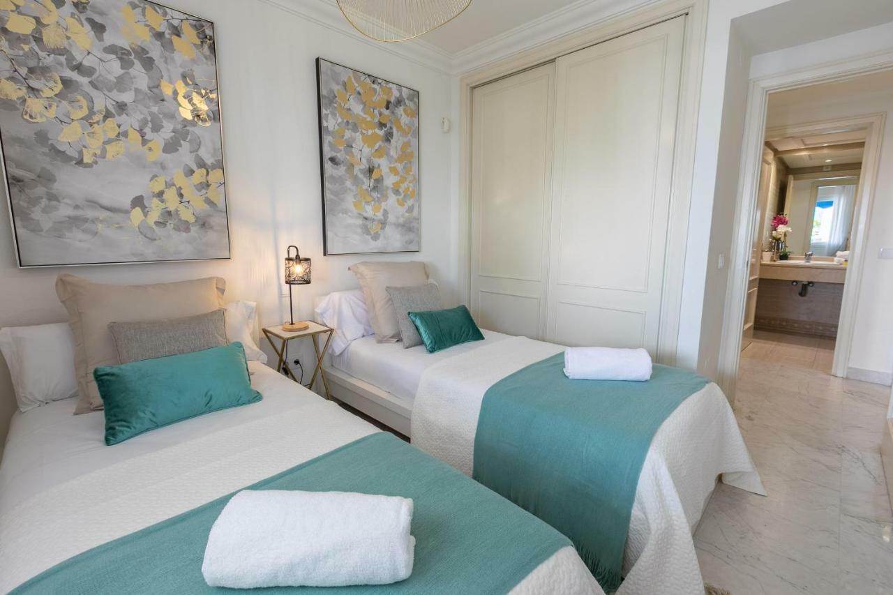 Vacation I Marina De Banus Retreat, Next To Marina And Shops, 24-7 Security * Marbella